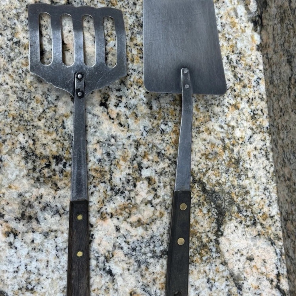 Classic Stainless Steel Spatula Set with Dark Wood Handles - Kitchen Essential - Picture 6 of 9